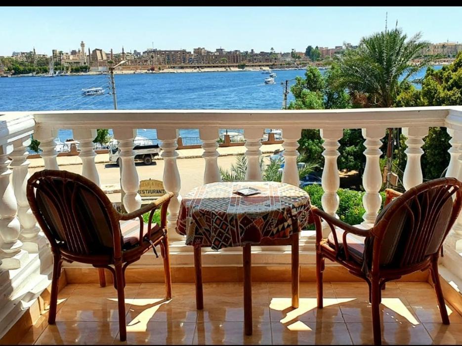 El Mesala Hotel Luxor Eksteriør billede