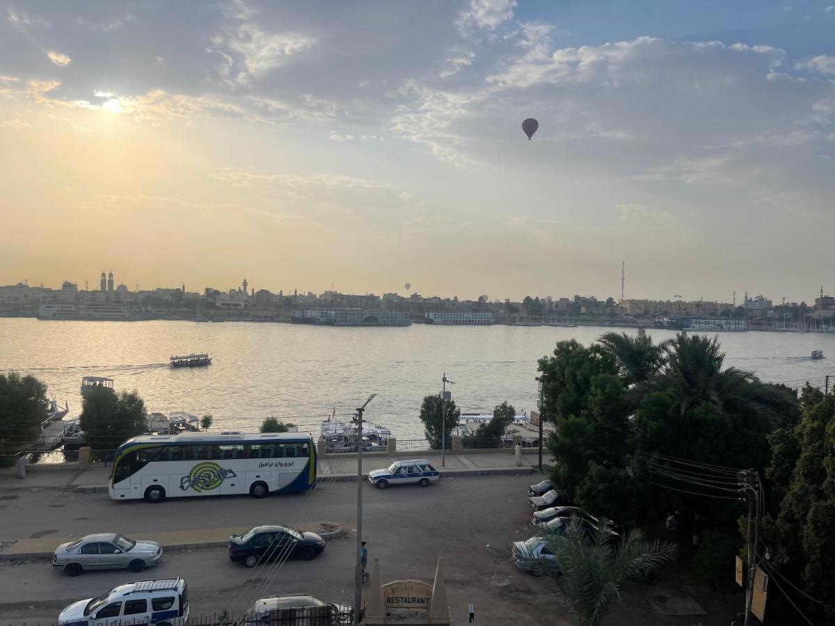 El Mesala Hotel Luxor Eksteriør billede