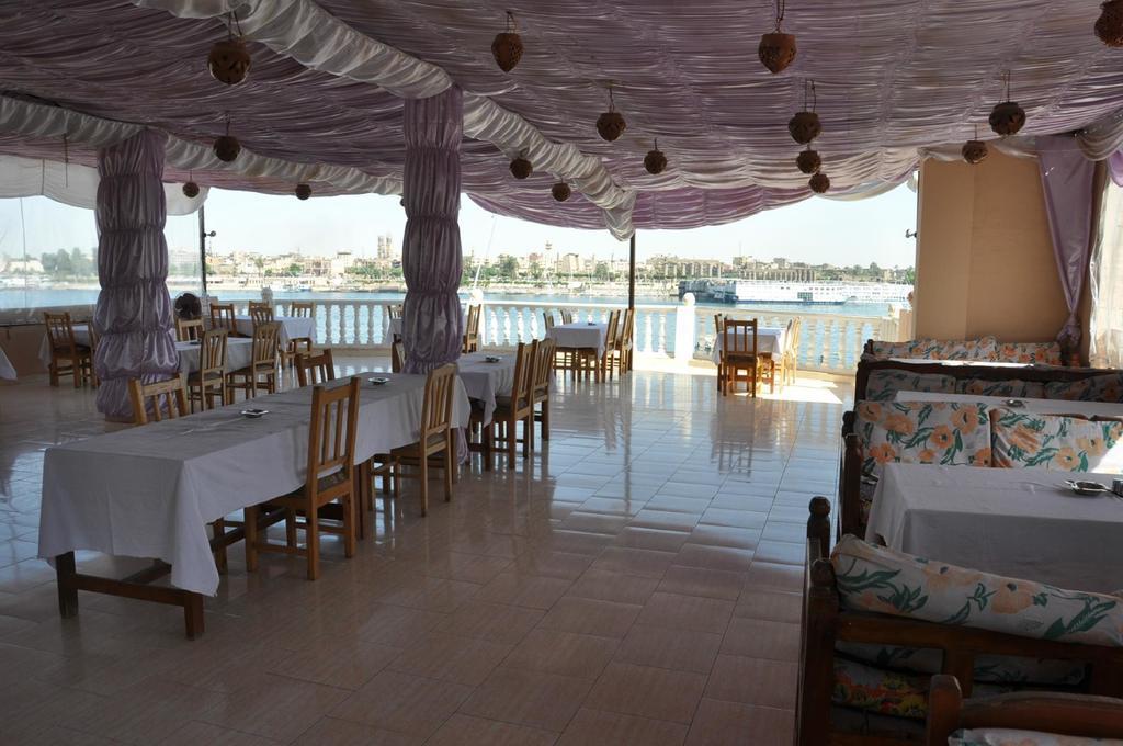 El Mesala Hotel Luxor Eksteriør billede